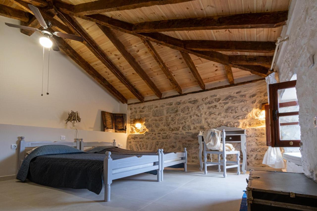 Villa Electra Chalki Town Екстериор снимка