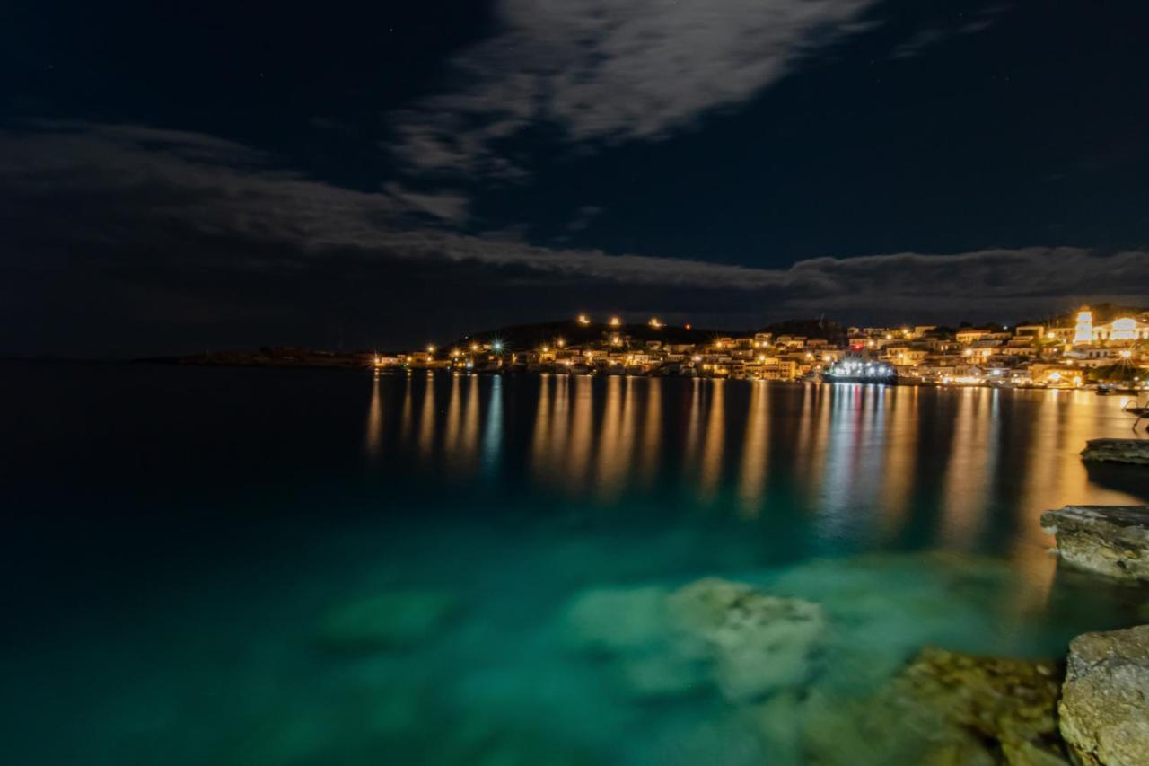 Villa Electra Chalki Town Екстериор снимка