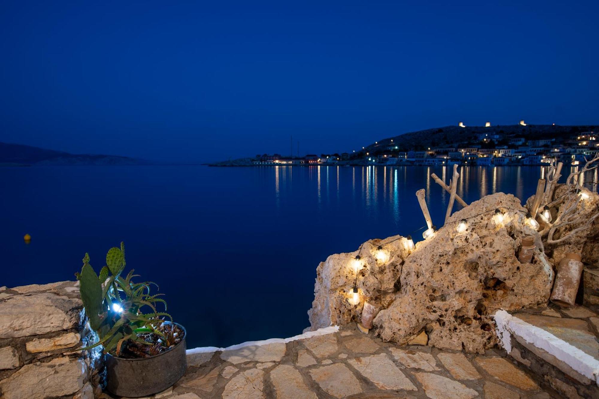 Villa Electra Chalki Town Екстериор снимка