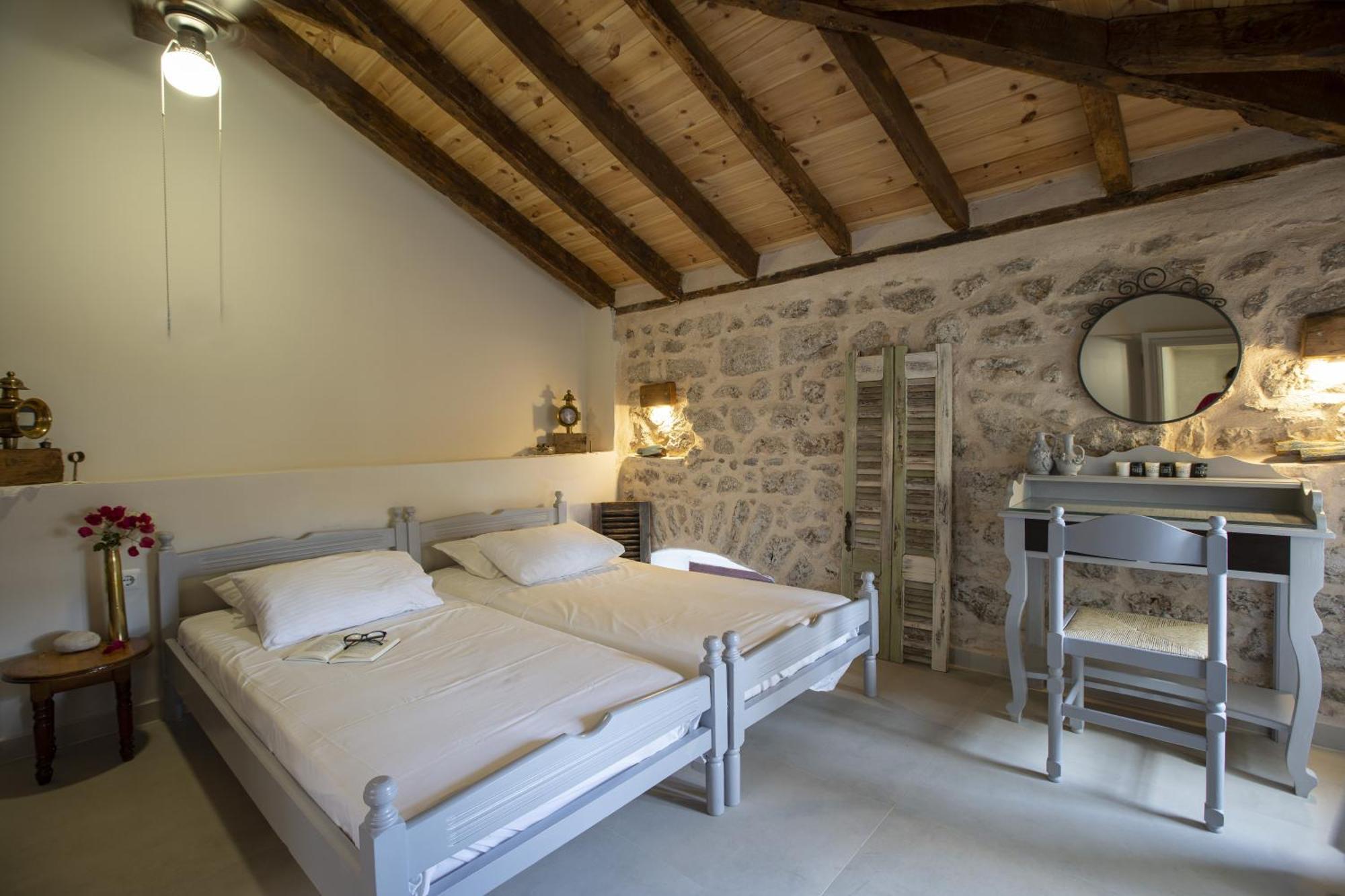 Villa Electra Chalki Town Екстериор снимка